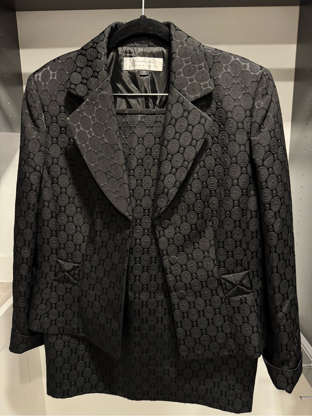 Tahari ASL Black Jacquard Circle-Pattern two piece skirt suit